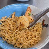 กรหมี่ไก่