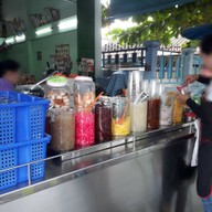 บรรยากาศ ลอดช่องน้ำตาลข้นโพธิ์การ้อง