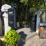 หน้าร้าน Tigoro coffee พล