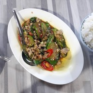 เมนูของร้าน ครัวคุณจักษ์ ชุมพร