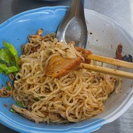 กรหมี่ไก่