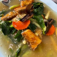 เมนูของร้าน กนกซุปเปอร์ราดหน้า 1