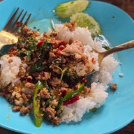 เจ๊ติ๋ม เนื้อต้มบ้านสิงห์