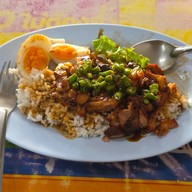 ข้าวหมูแดงอภิชาติ
