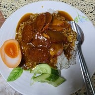 เมนูของร้าน ข้าวหมูแดงสุพรรณ หลังสถานีรถไฟปากช่อง