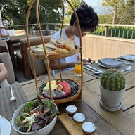 ศาลา เขาใหญ่ รีสอร์ท