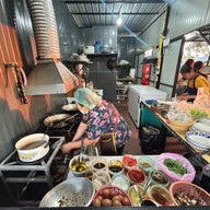 ครัวจามจุรี (100 เมนู) บ้านโป่ง