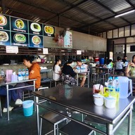 เจดีย์หักโภชนา