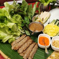 Yuenan เดอะเซอร์เคิล ราชพฤกษ์