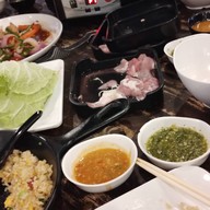 เมนูของร้าน ตั้งหยู่ (Tang Yuu)  บรรทัดทอง