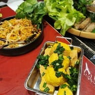 Yuenan เดอะเซอร์เคิล ราชพฤกษ์