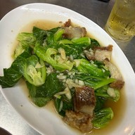 วัชระโภชนา จรัญสนิทวงศ์