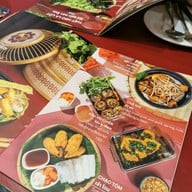 Yuenan เดอะเซอร์เคิล ราชพฤกษ์