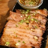 ลาบนิยม ก่อนถึงนวมินทร์ 119