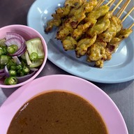 เมนูของร้าน หมูสะเต๊ะ ยศเส และ ก๋วยจั๊บน้ำใส ยศเส