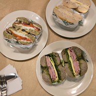 SYDNY BAGELS เจริญกรุง