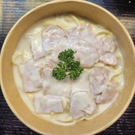 Cocktail spaghetti เลียบด่วนแดนเนรมิตร