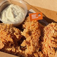maneefriedchicken - ข้าว ไก่ทอด & ไข่ข้น สาขาสันติธรรม