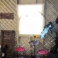 บรรยากาศ Thong Buri Coffee