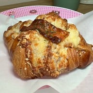 Tiengna Viennoiserie พร้อมพงษ์