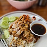 ฉีซุ่นลี่ ต้มเลือดหมู