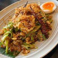บ้านแดง Baan Daeng by Methavalai Sorndaeng จุฬา