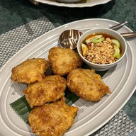 บ้านแดง Baan Daeng by Methavalai Sorndaeng จุฬา