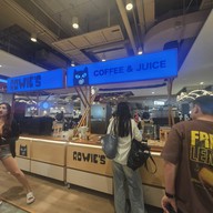 Rowie's Coffee Pinklao Meow