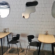 Kusto Cafe กัสโต้ แอนด์ โค