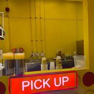 Mr.Shake MRT ศูนย์ประชุมสิริกิติ์ (Metro Mall)