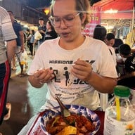 ตลาดจีนโบราณชากแง้ว