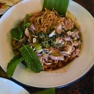 ลาบนิยม ก่อนถึงนวมินทร์ 119