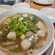 Kusto Cafe กัสโต้ แอนด์ โค