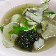 เมนูของร้าน เกาเหลาเซี่ยงจี้ก๋วยจับน้ำใสเจริญนคร21 (มีเมนูอาหารอีสาน)