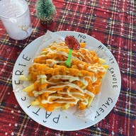 ข้าวไข่เจียวปุฟเฟต์ ตลาดศิริการ