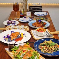 Pink Typhoon Creative Pasta & Steak Ari