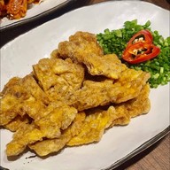 THE SOTBAB บรรทัดทอง