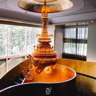 Royal Osha ร่วมฤดี