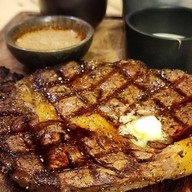 Steakmeetlove  สเต๊กมีทเลิฟ มีโชคพลาซ่า