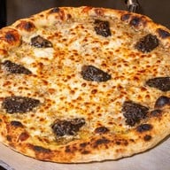 Fam Time Steak and Pasta อโศก