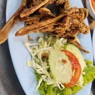 เมนูของร้าน สมยศ ข้าวต้มรอบดึก (Som Yot Khaotom Rop Duek)โชคชัย 4 ซอย 72  โชคชัย 4