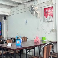 ร้านลาบเจ๊พรเจ้าเก่า