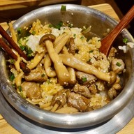 THE SOTBAB บรรทัดทอง