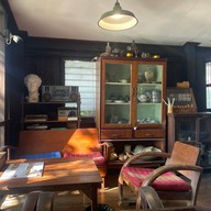 บ้านท่าน้ำนนท์ สโลว์บาร์ สโลว์ใจ