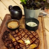 Steakmeetlove  สเต๊กมีทเลิฟ มีโชคพลาซ่า