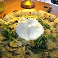 เมนูของร้าน Howler Bar & Grill