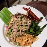 ลาบนิยม ก่อนถึงนวมินทร์ 119