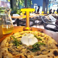 เมนูของร้าน Howler Bar & Grill