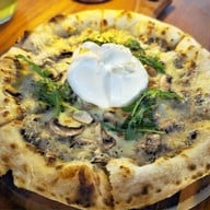 เมนูของร้าน Howler Bar & Grill