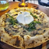 เมนูของร้าน Howler Bar & Grill